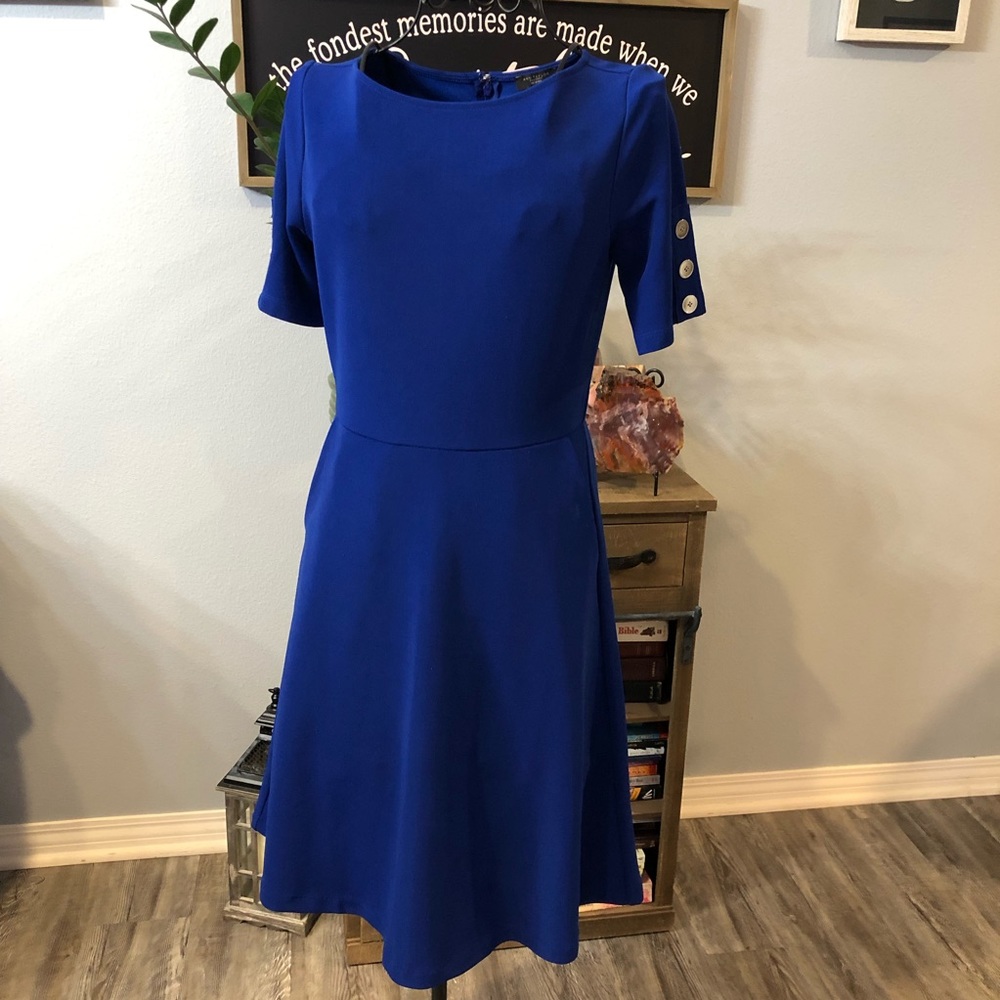 Ann Taylor solid blue dress with decorative, silver buttons (Size: 2P)